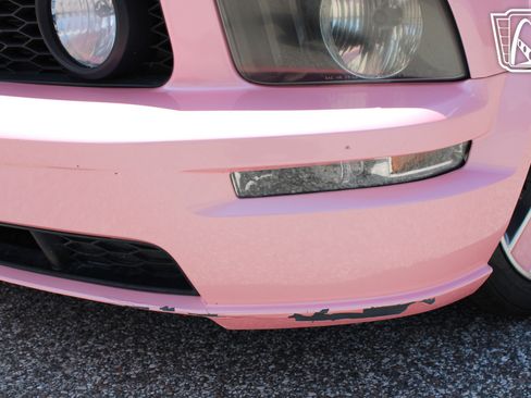 Used 2006 Ford Mustang GT RWD image 29
