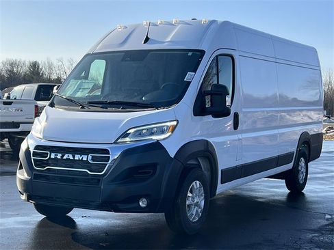 New 2024 RAM ProMaster 3500 w/ Quick Order Package 22G SLT image 44