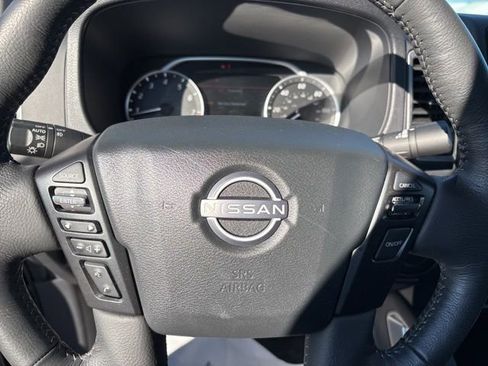 Certified 2024 Nissan Frontier SL image 13