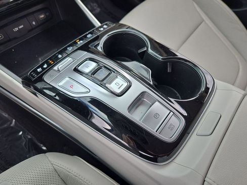 Used 2024 Hyundai Tucson Limited image 16