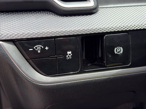 Used 2024 Kia Sportage LX AWD/4WD image 13