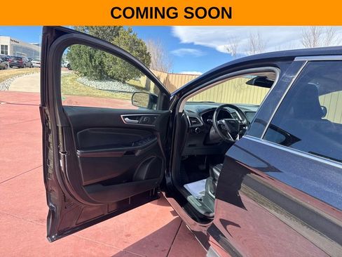 Certified 2024 Ford Edge Titanium image 10