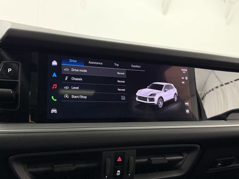 Certified 2024 Porsche Cayenne image 42