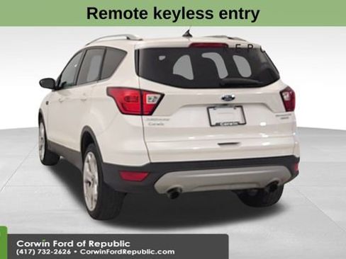 Used 2019 Ford Escape Titanium image 7