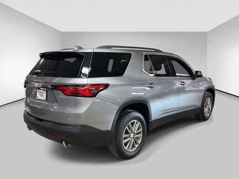 Used 2023 Chevrolet Traverse LT AWD/4WD image 5