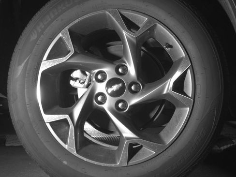 Used 2025 Chevrolet Trax LT FWD image 15