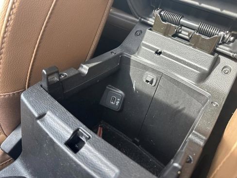 Certified 2022 Jeep Wrangler Unlimited Sahara w/ Cold Weather Group image 30