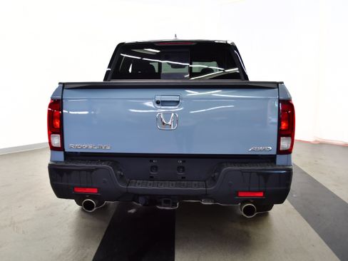 Used 2023 Honda Ridgeline Black Edition image 5