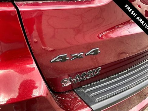 Used 2019 Jeep Grand Cherokee Altitude image 23