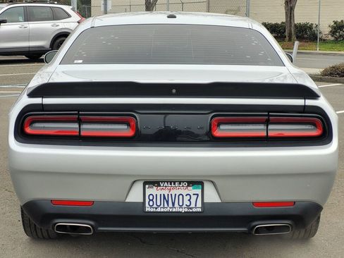 Used 2020 Dodge Challenger SXT w/ Blacktop Package image 4
