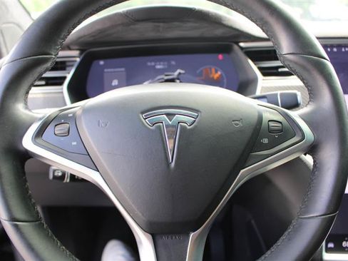 Used 2016 Tesla Model X AWD/4WD image 12
