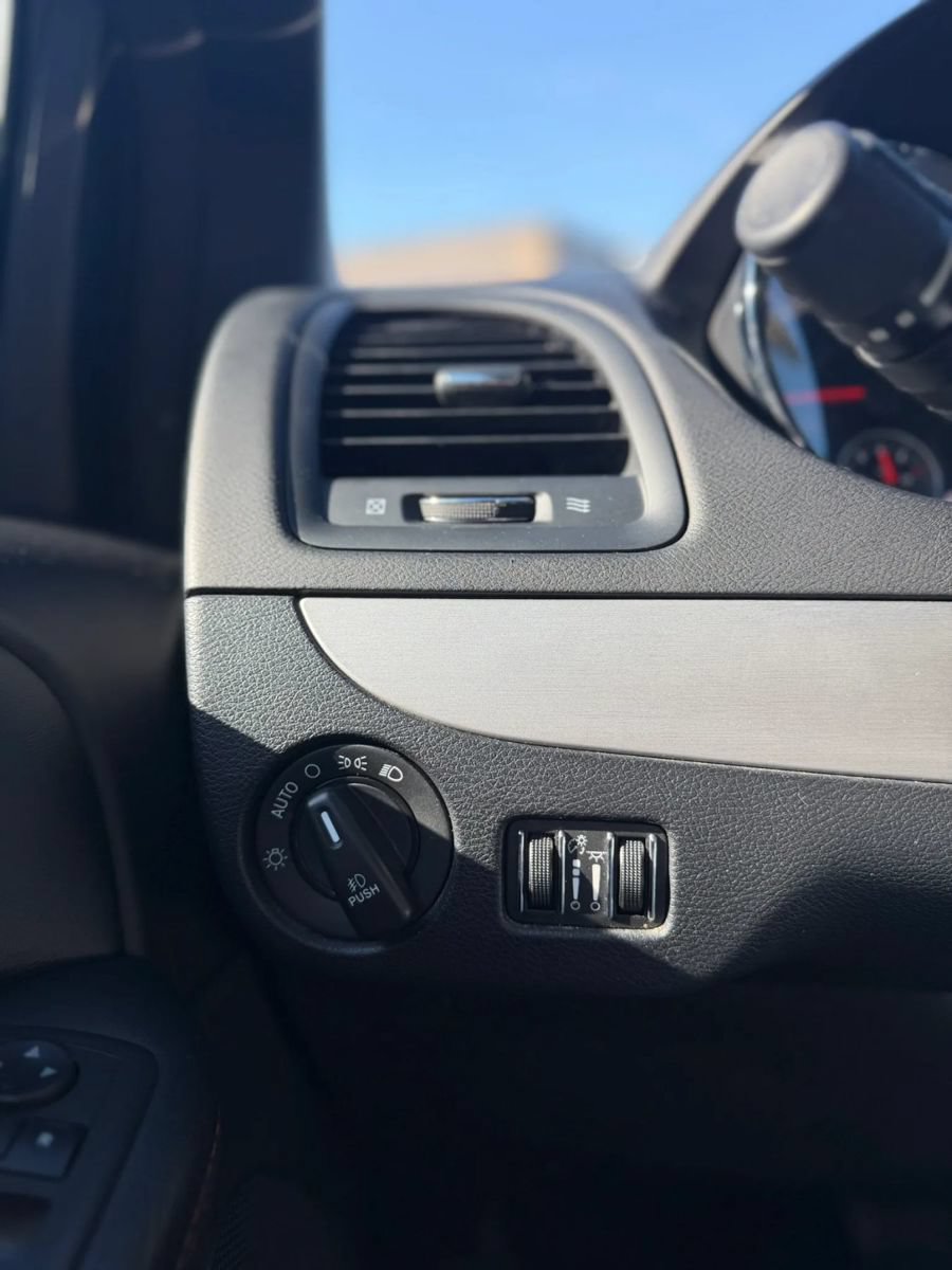 Used 2019 Dodge Grand Caravan GT FWD image 23