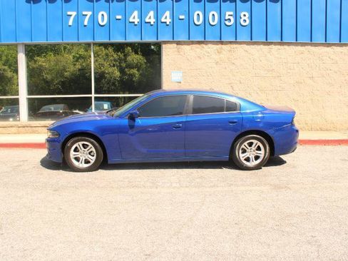 Used 2021 Dodge Charger SXT w/ Leather Interior Group RWD image 22