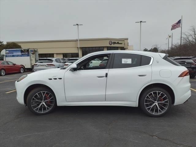 Used 2023 Maserati Grecale Modena AWD/4WD image 6