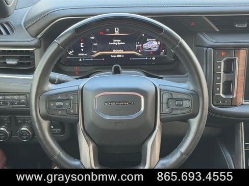 Used 2024 GMC Yukon XL Denali Ultimate AWD/4WD image 29