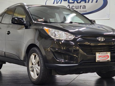Used 2011 Hyundai Tucson GLS AWD/4WD image 2