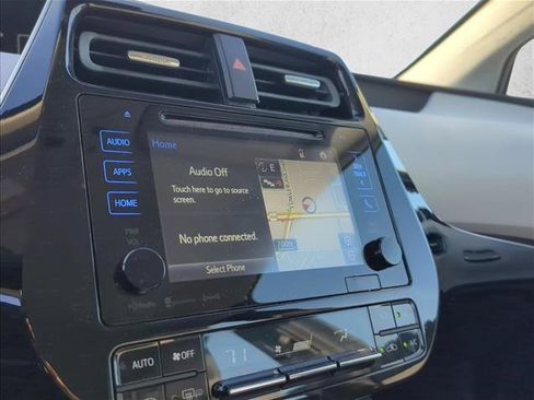 Used 2017 Toyota Prius Three FWD image 20
