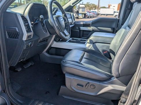 Used 2022 Ford F350 Lariat w/ Lariat Ultimate Package image 6
