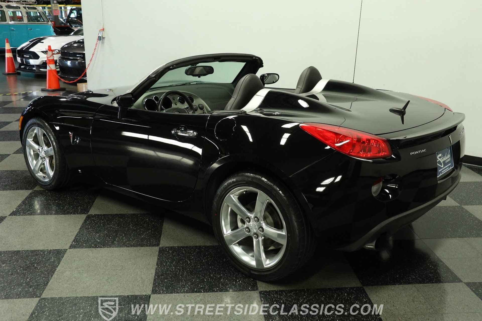 Used 2007 Pontiac Solstice GXP w/ Premium Package RWD image 7
