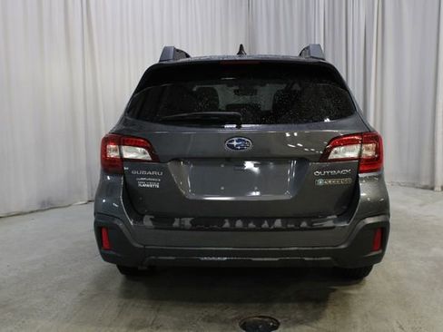 Used 2018 Subaru Outback 2.5i Premium image 23