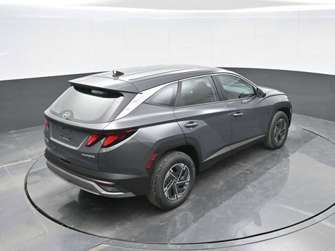 New 2026 Hyundai Tucson Blue SE image 28
