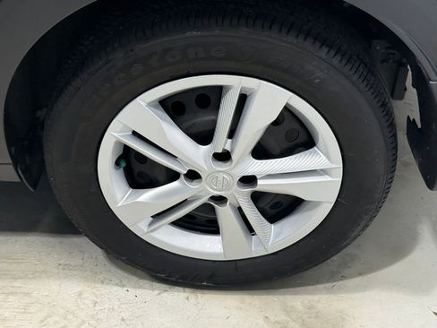 Certified 2024 Nissan Kicks S image 13