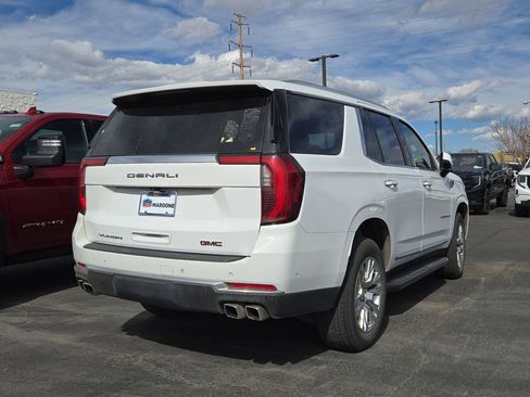 Certified 2025 GMC Yukon Denali image 3