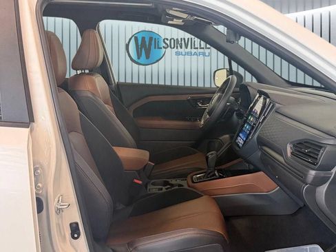 Used 2025 Subaru Forester Touring w/ Popular Package - Touring AWD/4WD image 7