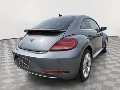 Used 2019 Volkswagen Beetle 2.0T SE w/ SE Premium Package FWD image 5