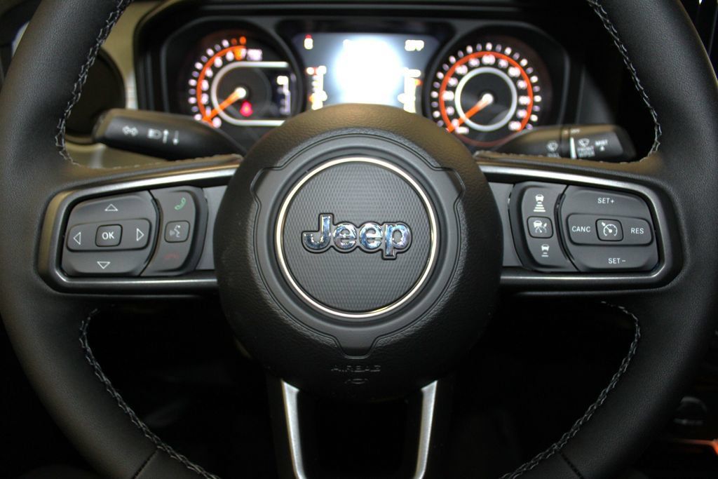 New 2026 Jeep Gladiator Sport AWD/4WD image 11