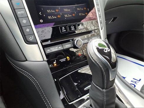 Used 2017 INFINITI Q60 w/ Premium Plus Package 3.0T image 19