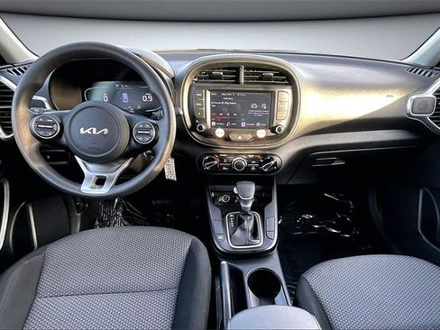 Used 2024 Kia Soul LX w/ Option Group 015 image 7