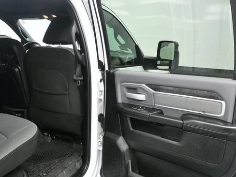 Used 2023 RAM 2500 Big Horn w/ Level 1 Equipment Group AWD/4WD image 9