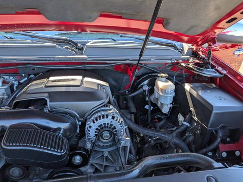 Used 2013 Chevrolet Tahoe LT w/ Texas Edition image 30