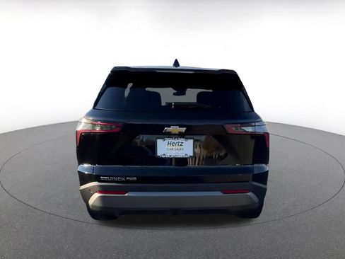 Used 2025 Chevrolet Equinox LT image 11