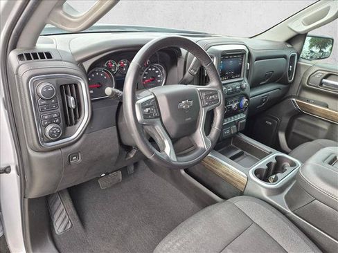 Used 2022 Chevrolet Silverado 1500 LT Trail Boss w/ Convenience Package II AWD/4WD image 10