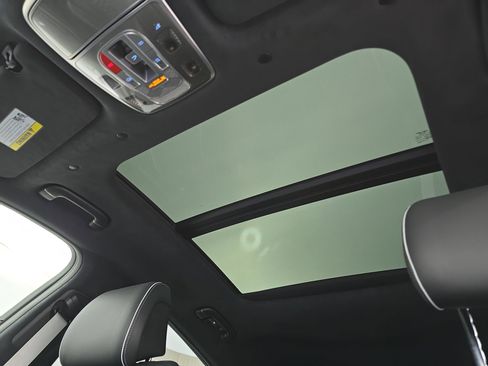 Used 2025 Genesis GV80 3.5T e-SC image 30