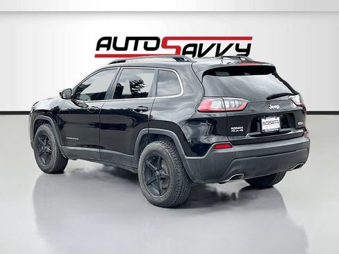 Used 2022 Jeep Cherokee Latitude Lux w/ Mopar Interior Package AWD/4WD image 5