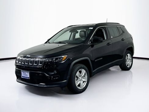 Used 2022 Jeep Compass Latitude AWD/4WD image 1