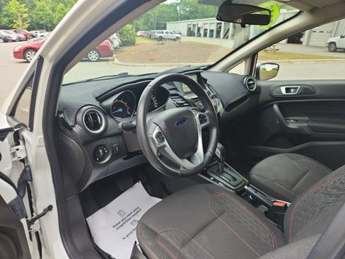 Used 2016 Ford Fiesta SE w/ Equipment Group 201A FWD image 20