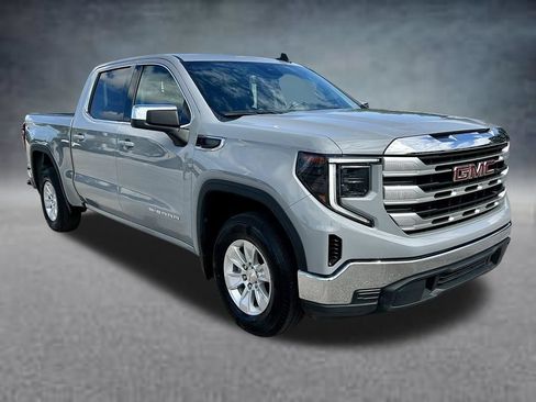 Used 2024 GMC Sierra 1500 SLE RWD image 3