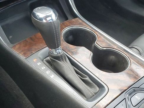 Used 2015 Chevrolet Impala LTZ image 16