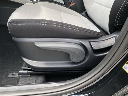 New 2026 Hyundai Venue SEL FWD image 12