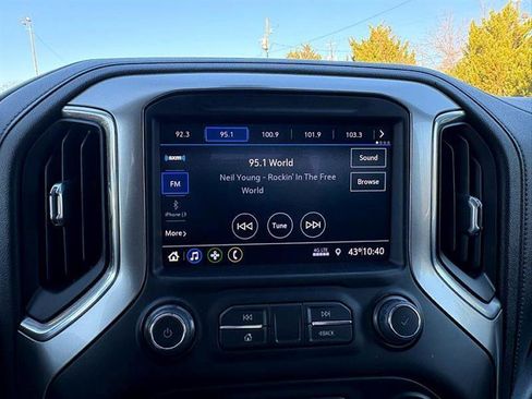 Used 2022 Chevrolet Silverado 1500 LT Trail Boss w/ Safety Package image 23