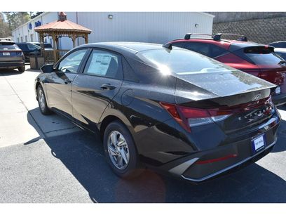 New 2026 Hyundai Elantra SE