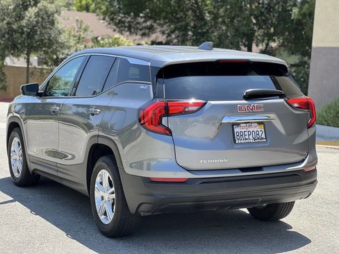 Used 2020 GMC Terrain SLE image 38