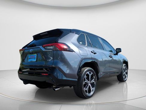 Used 2023 Toyota RAV4 XSE w/ Weather Package AWD/4WD image 5