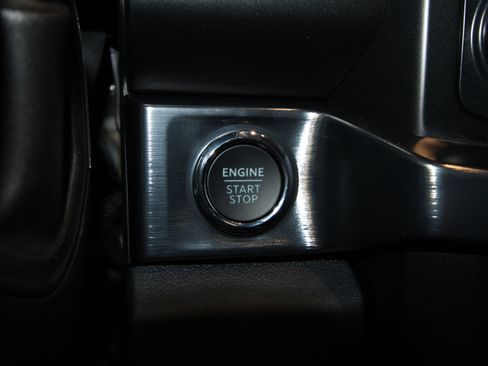 New 2025 Ford F250 Lariat w/ Lariat Ultimate Package image 13