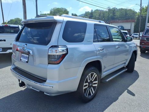 Used 2021 Toyota 4Runner Limited AWD/4WD image 4