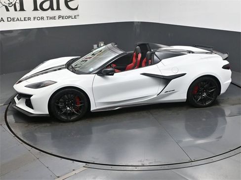 New 2026 Chevrolet Corvette Z06 w/ Stealth Interior Trim Package image 39